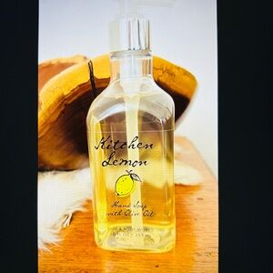 BBW Kitchen Lemon Hand Soap W/ OliveOil